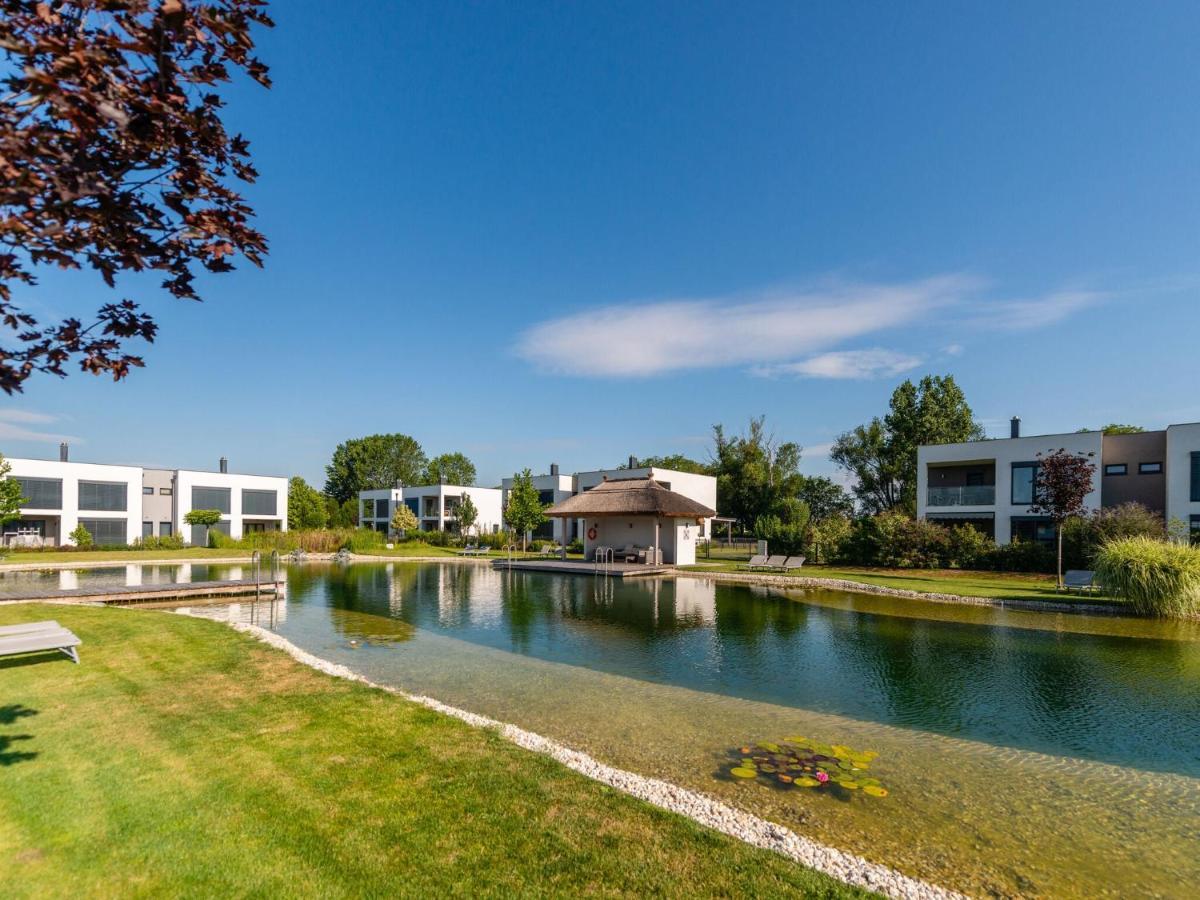Apartment With Pool, Roof Terrace, Garden Zsira Екстериор снимка